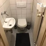 شقة Old Spacious In The City Center *